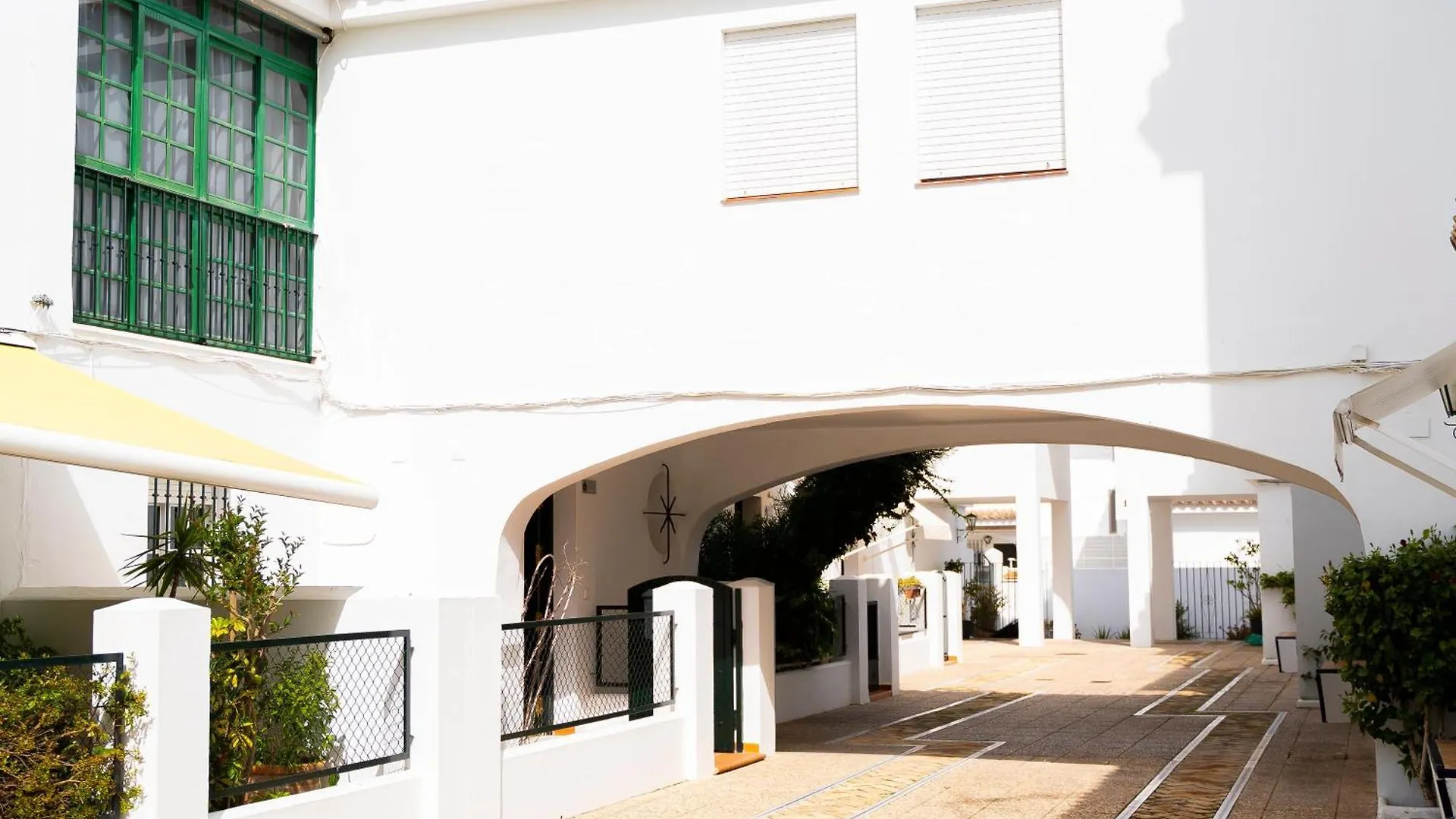 Magnifico Duplex Nueva Andalucia, 3 Habitaciones Y Vistas A La Playa 산루카데바라메다 펜션