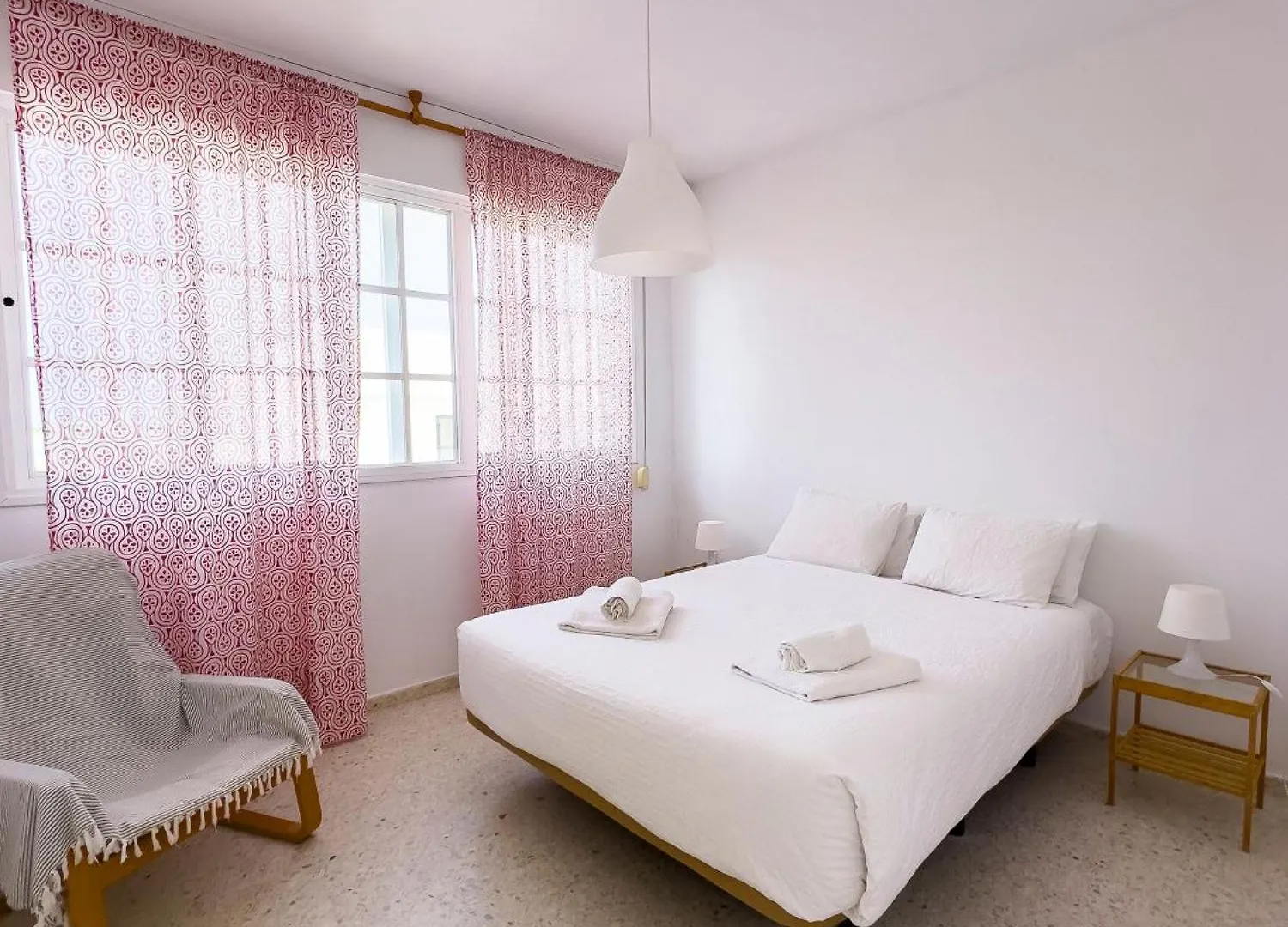 펜션 Magnifico Duplex Nueva Andalucia, 3 Habitaciones Y Vistas A La Playa 산루카데바라메다