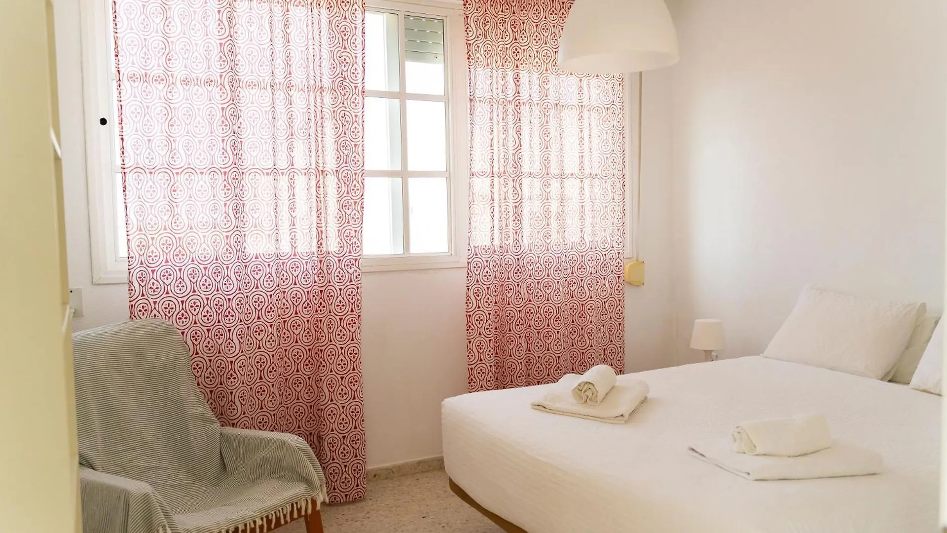 Magnifico Duplex Nueva Andalucia, 3 Habitaciones Y Vistas A La Playa 산루카데바라메다